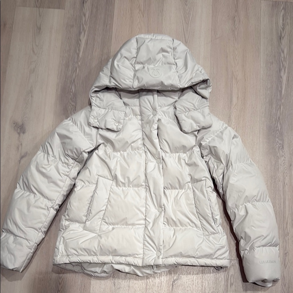 lululemon Women's Bone Wunder Puff Jacket